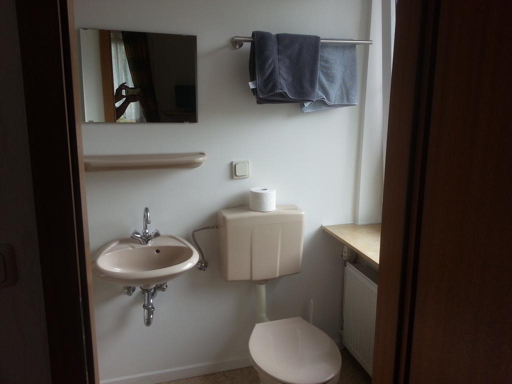 Hotel Deutsches Haus Francop Hamburg-Harburg Kamer foto